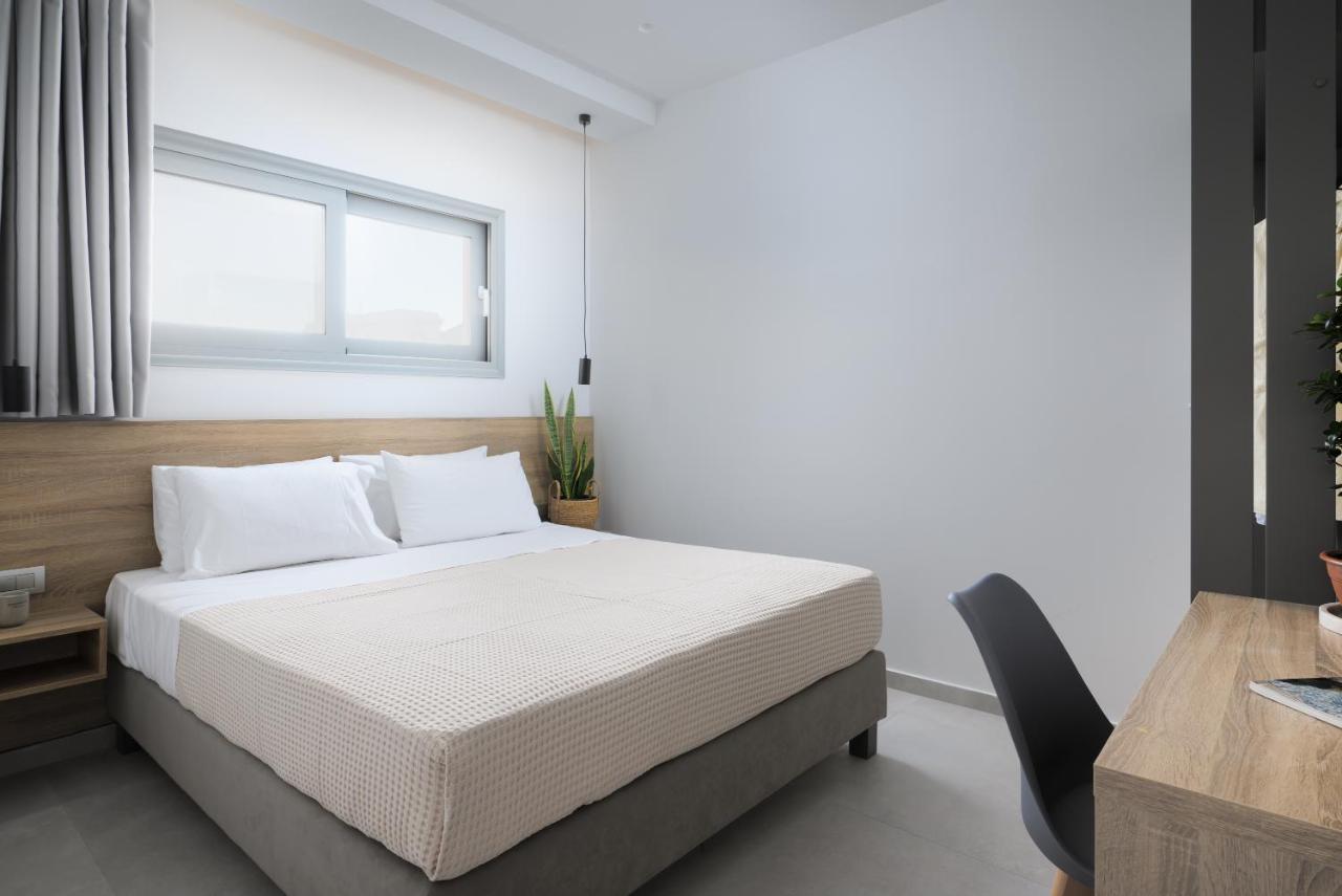 Anasa Luxury Kokkini Hani