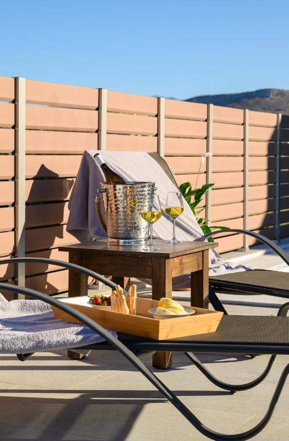 Anasa Luxury Villa *